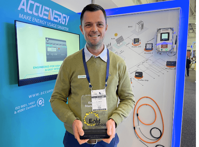 Willie Botha, Business Development Manager, receives the Best Stand Under 36sqm award at Enlit Africa 2025.